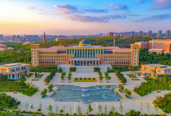 Đại học Y Dược Vân Nam